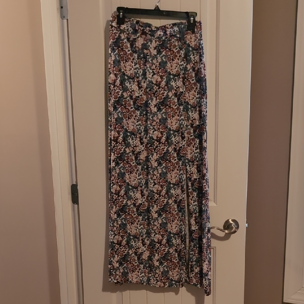 Rusty Floral Print Maxi Skirt